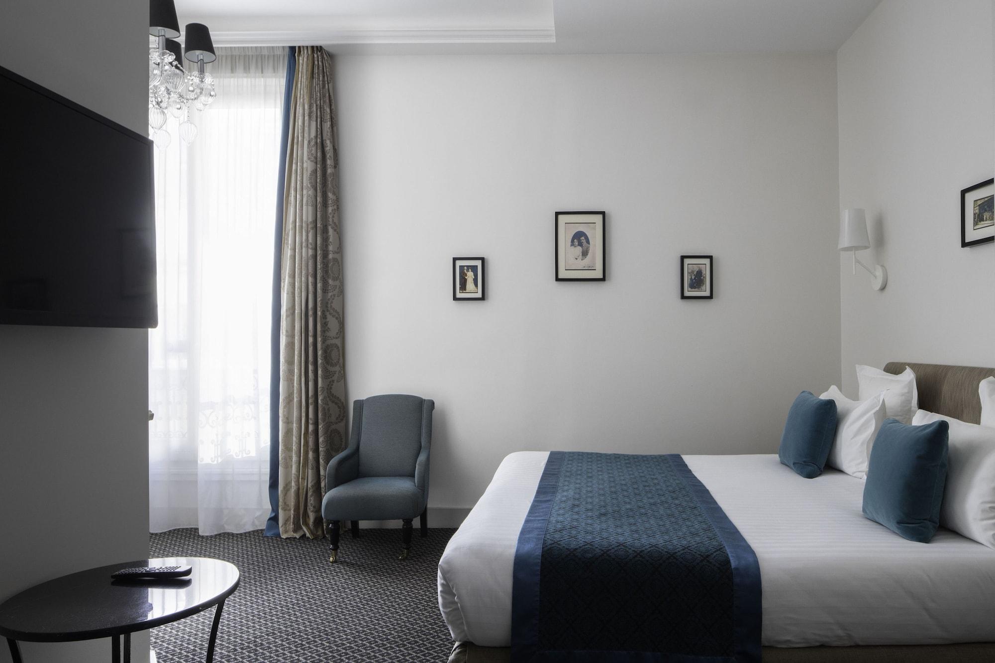Bradford Elysees Astotel 7004 — 9