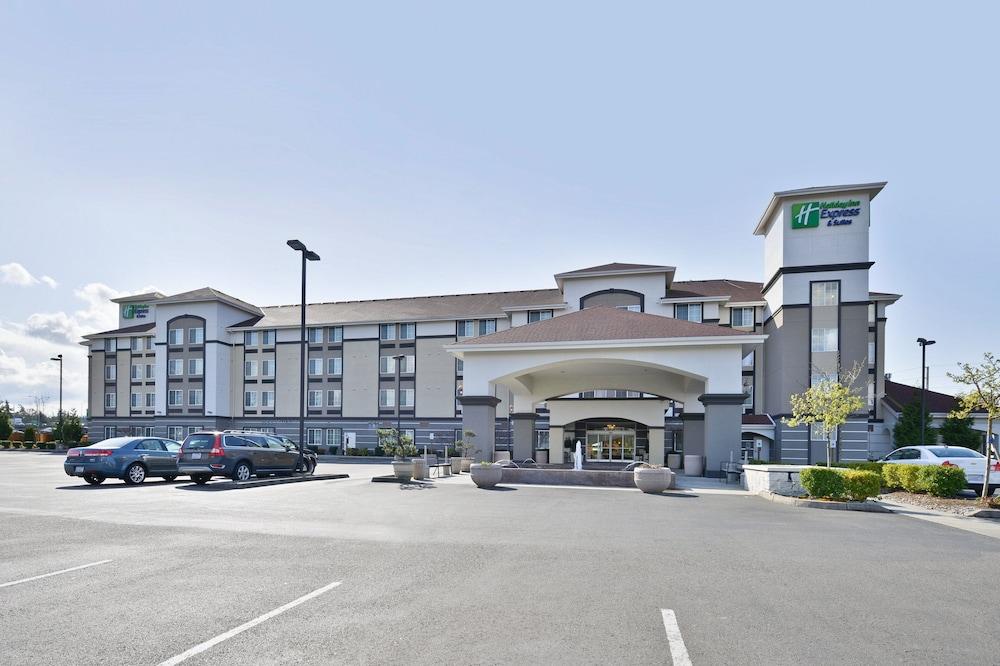 Holiday Inn Express and Suites Tacoma South Lakewood, an IHG Hotel