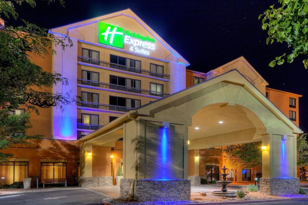 Holiday Inn Express Hotel and Suites Albuquerque Midtown