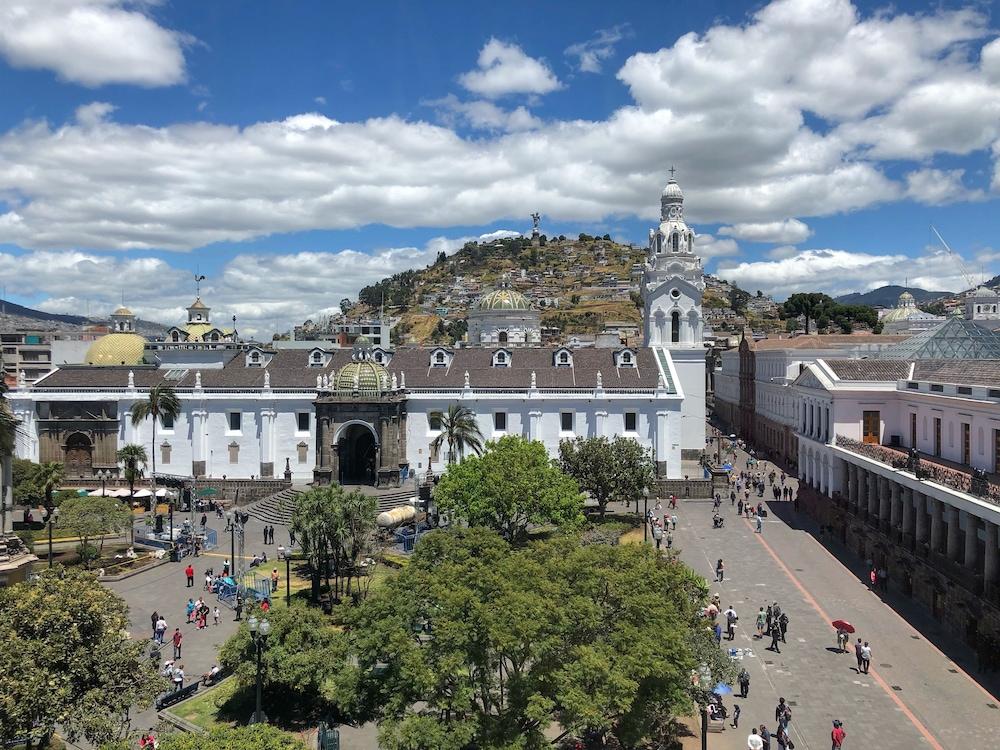 PLAZA GRANDE — 4