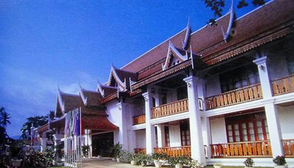 MOUANG LUANG HOTEL — 1