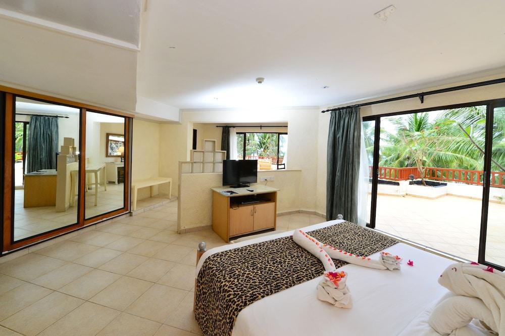DIANI REEF BEACH RESORT & SPA 64404 — 8