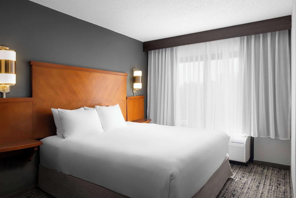 Hyatt Place El Paso Airport — 9