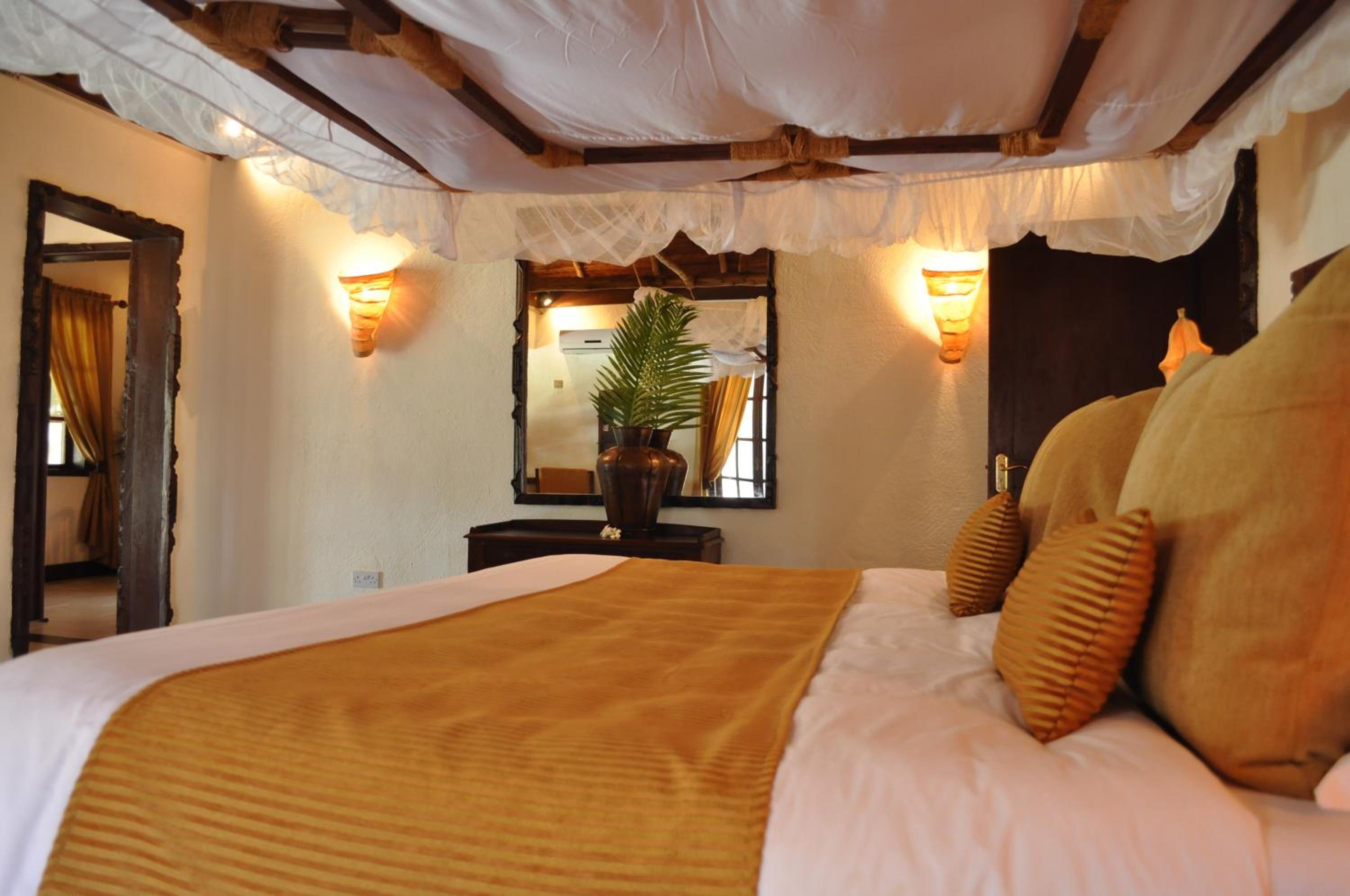 Breezes Beach Club & Spa — 10