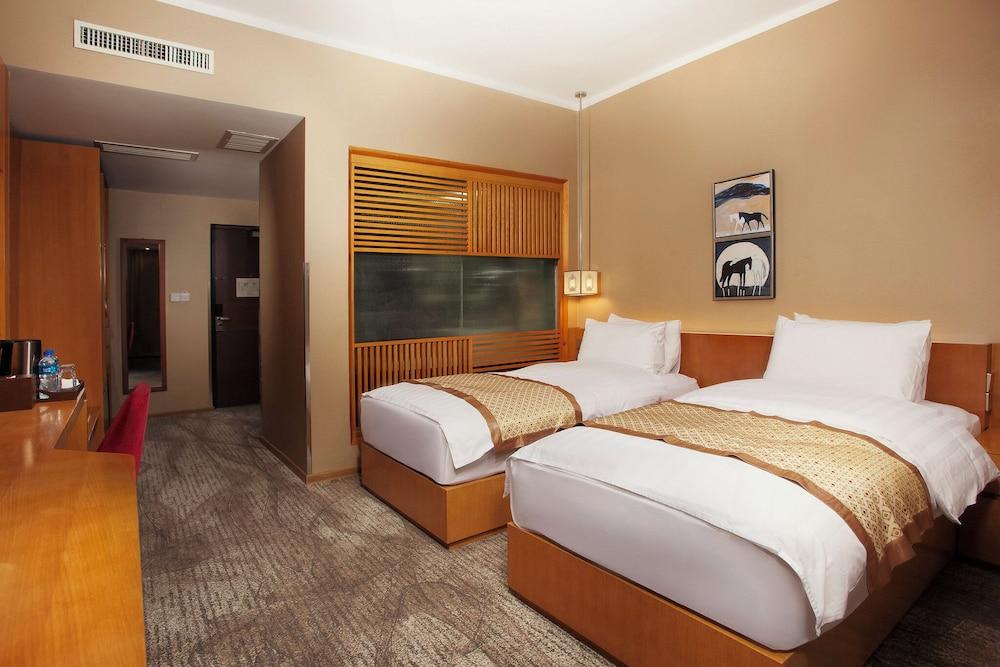 Ramada by Wyndham Ulaanbaatar Citycenter — 8
