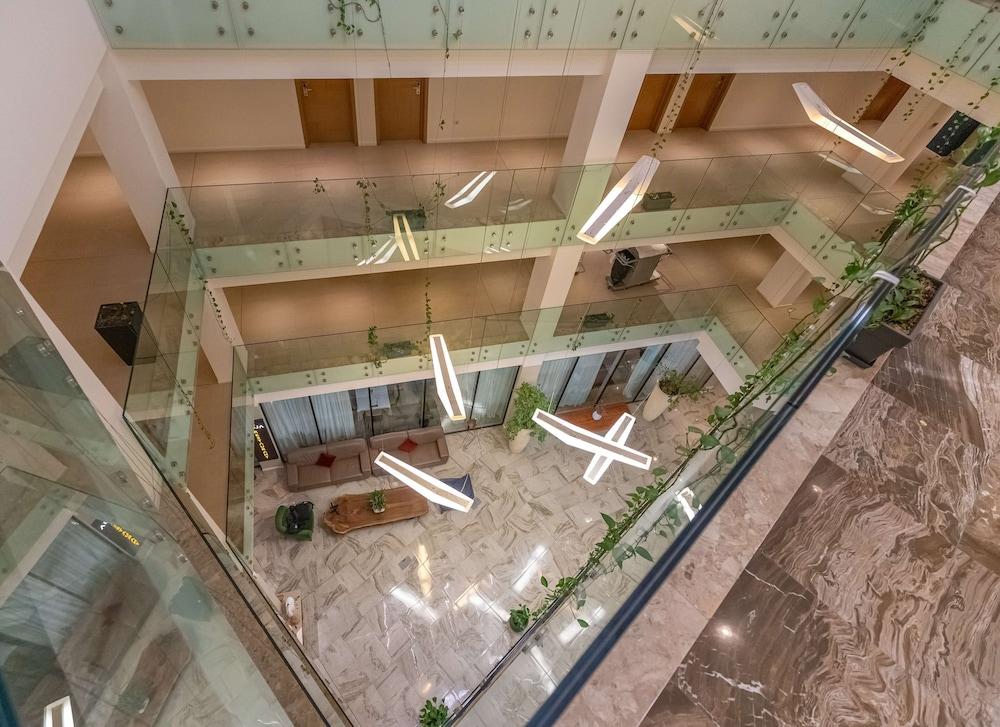 Best Western Premier Ark Hotel 1023698 — 4
