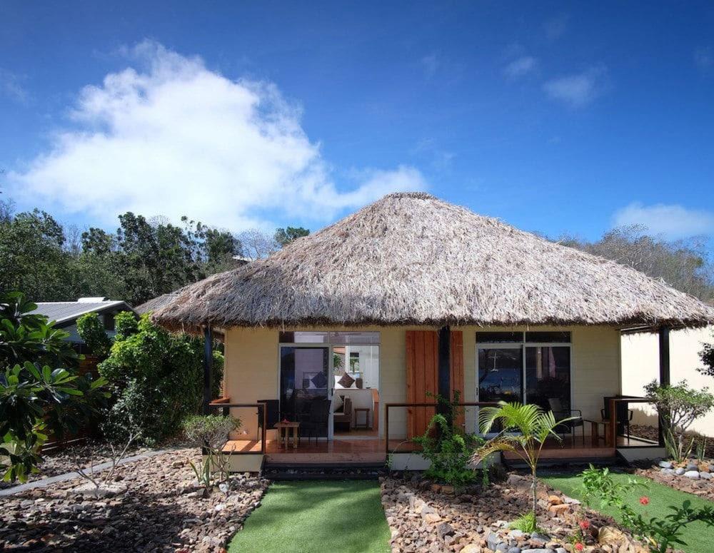 Nanuya Island Resort