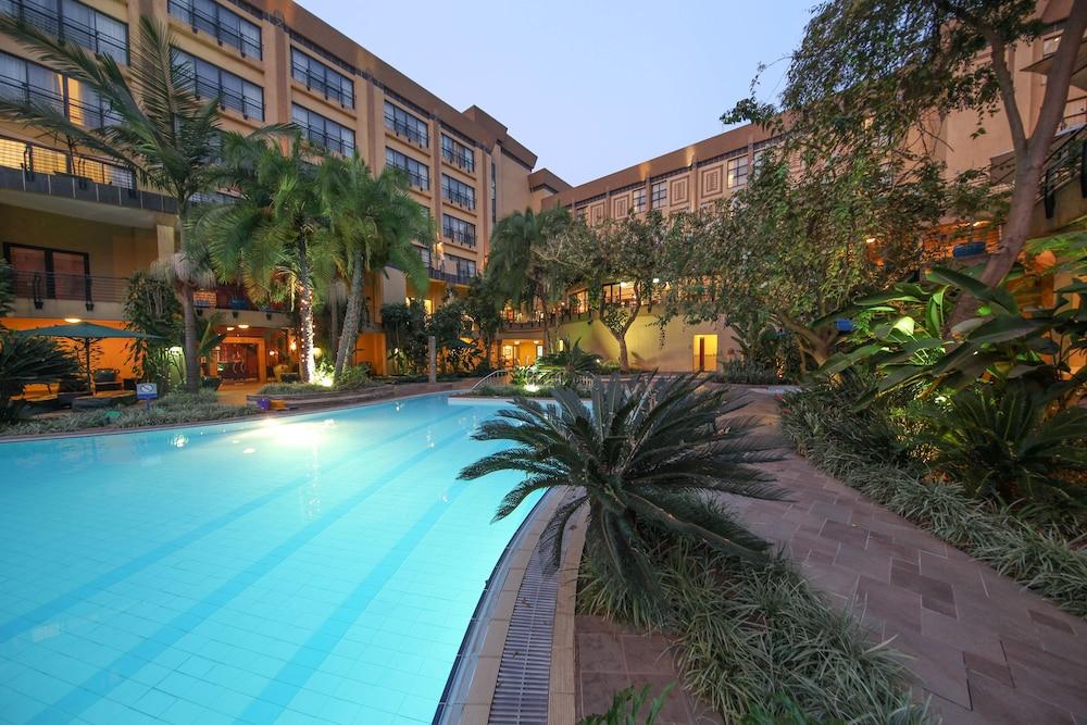 KIGALI SERENA HOTEL 921905 — 4