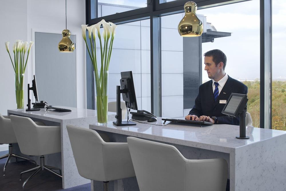 RADISSON BLU MANCHESTER AIRPORT — 4