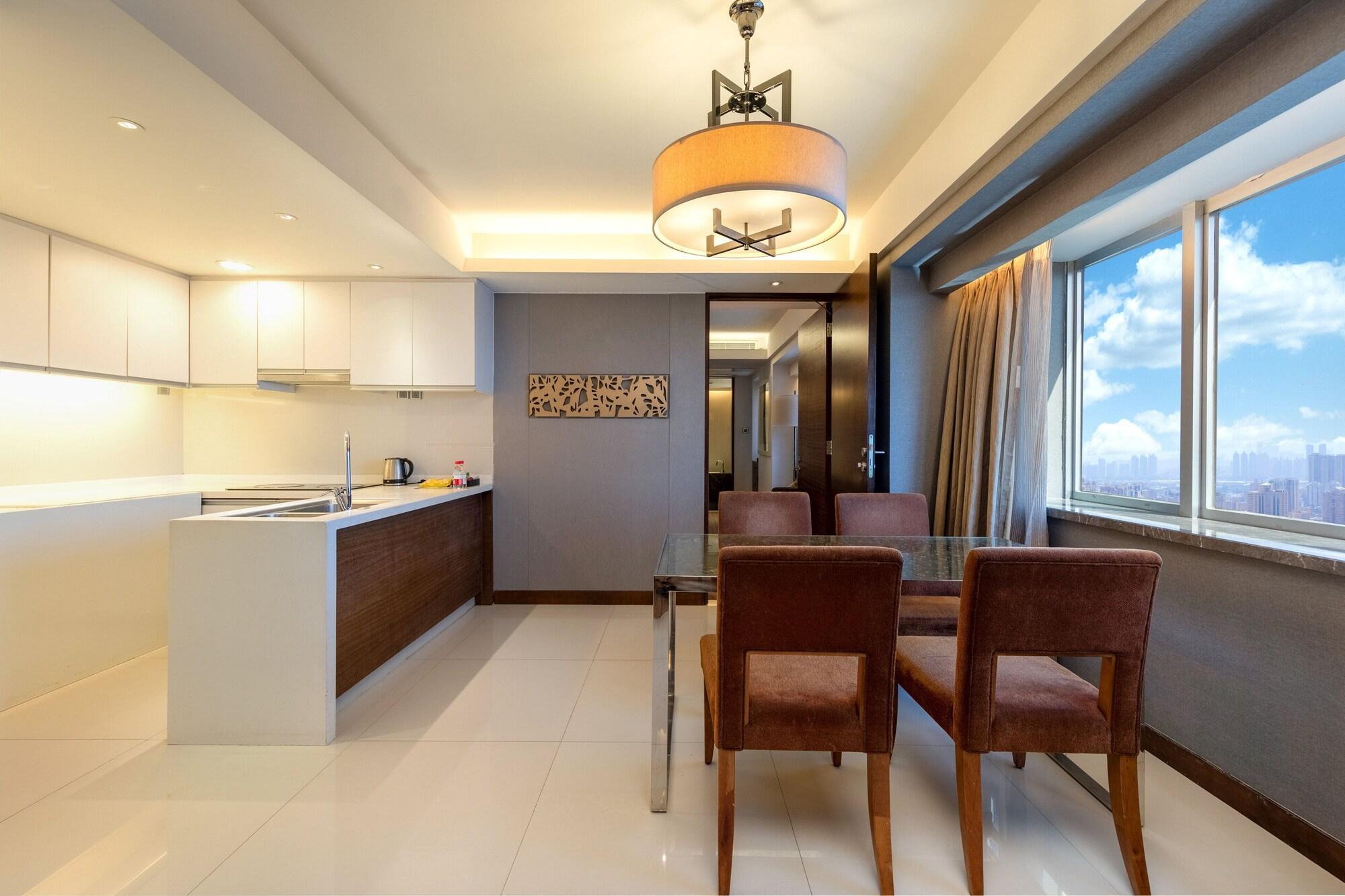 CROWNE PLAZA GUANGZHOU CITY CENTRE 3744 — 10