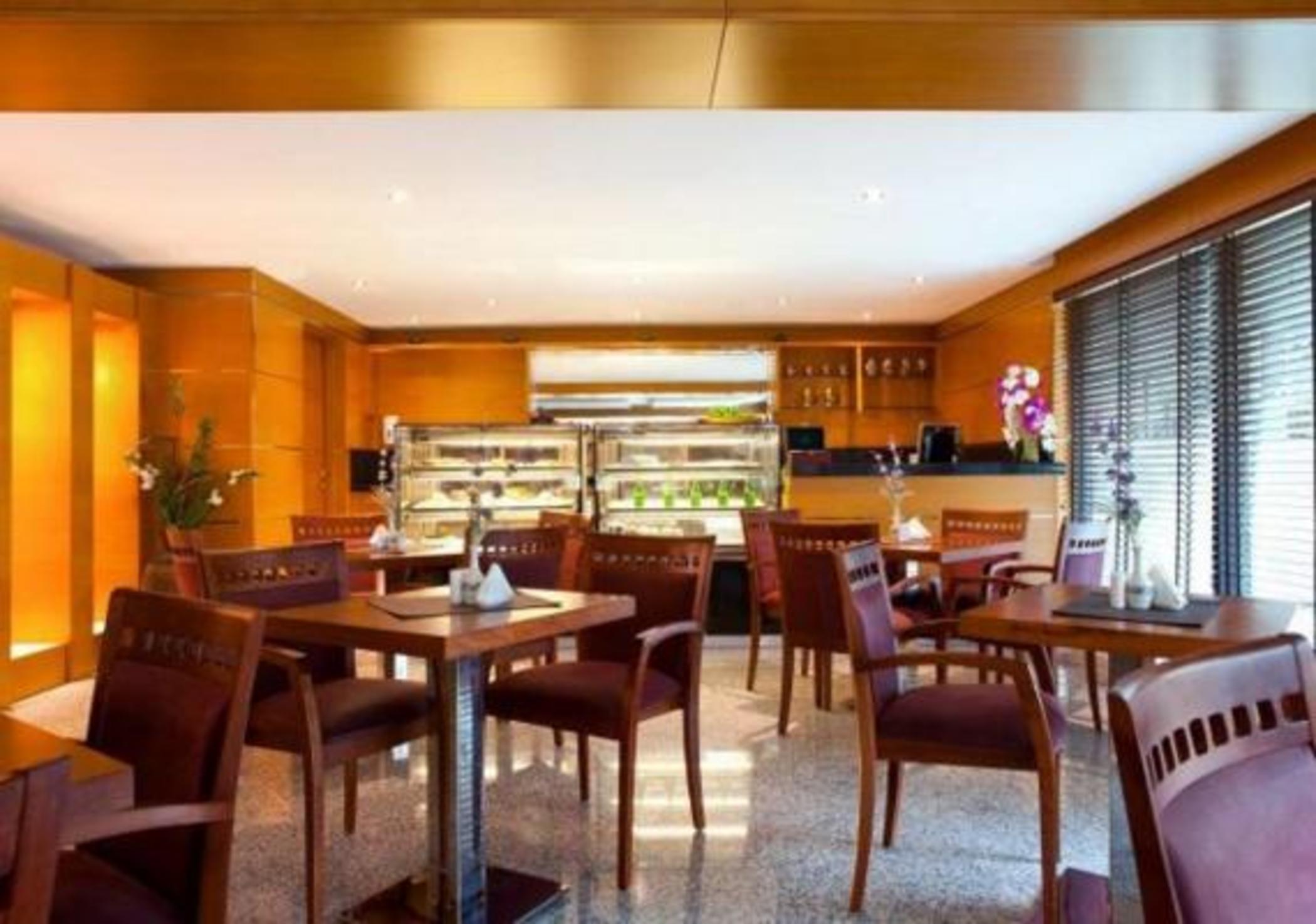 Golden Sands Hotel Apartments 10 — 4