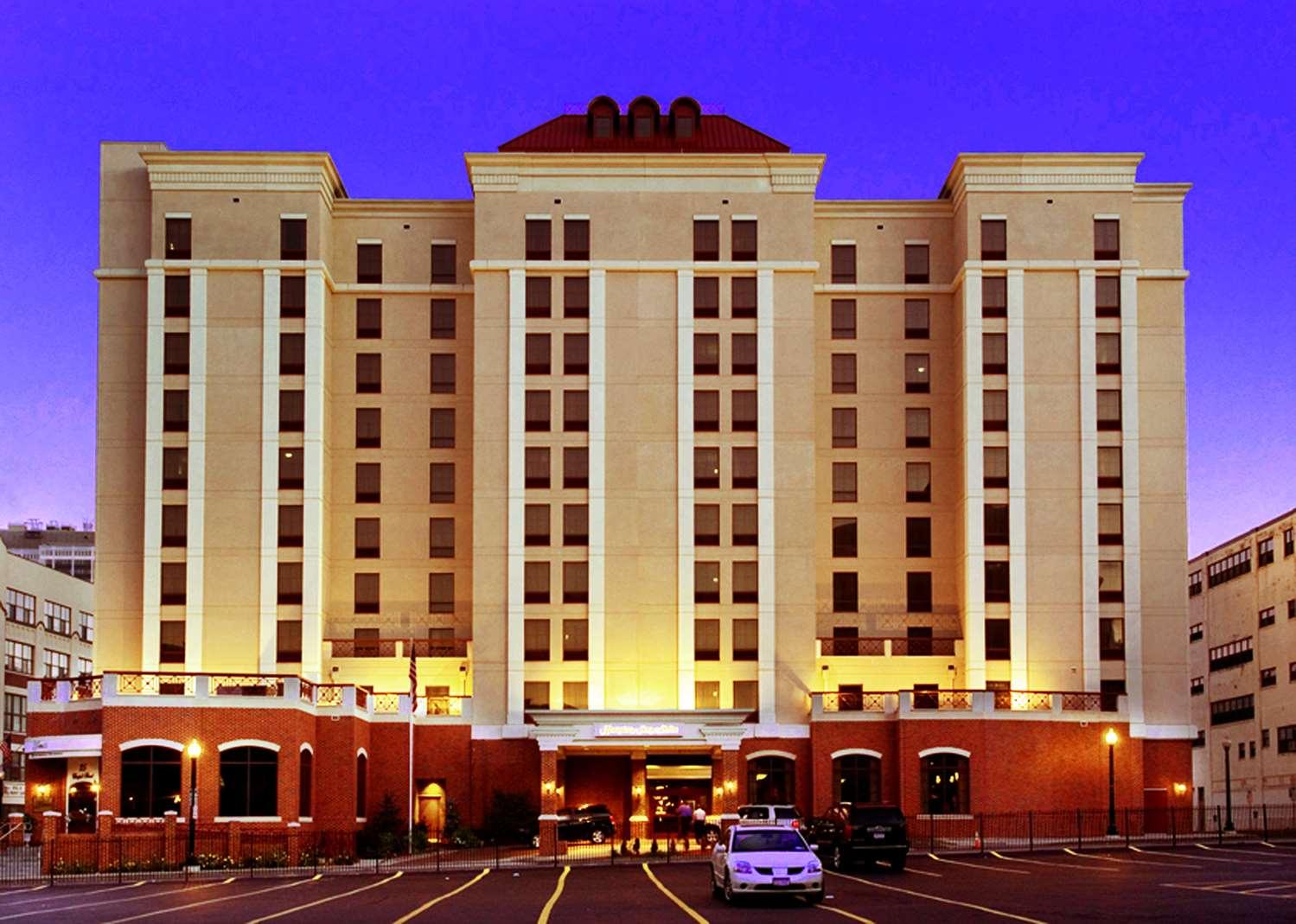 Hampton Inn Suites Albany Downtown — 4