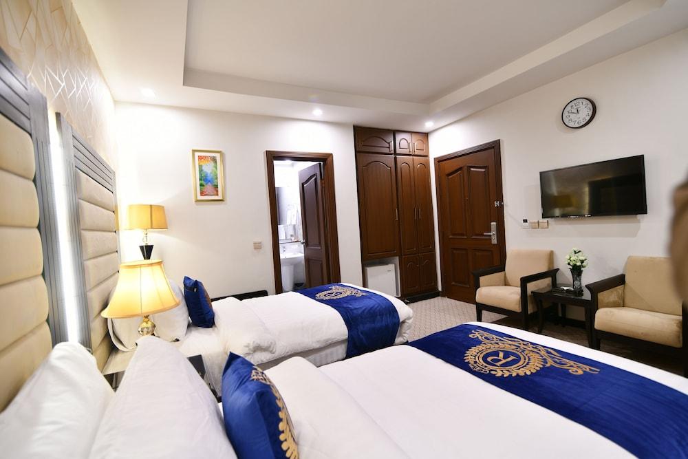 Royal Regency Hotel — 7