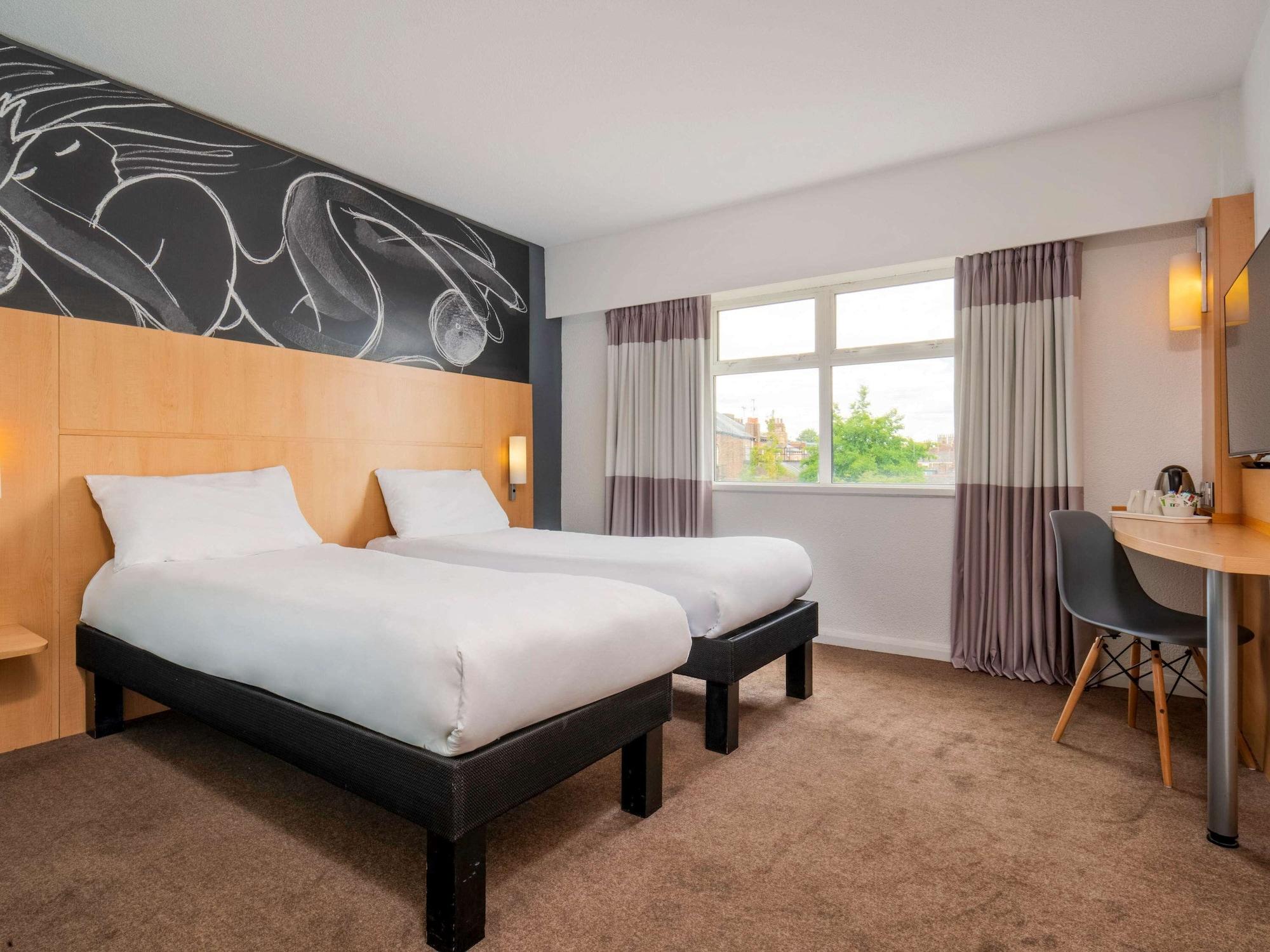 ibis Styles York Centre — 8