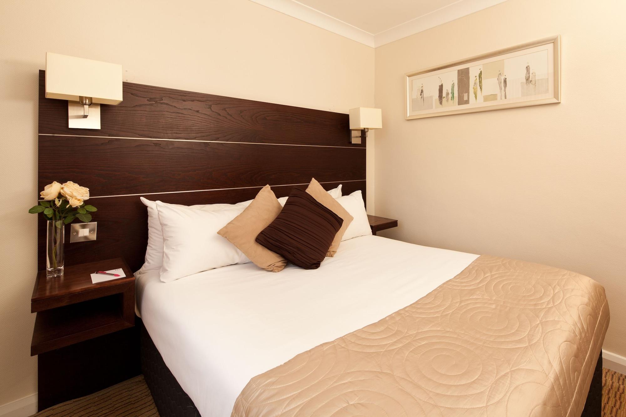 Mercure Bradford Bankfield Hotel — 9
