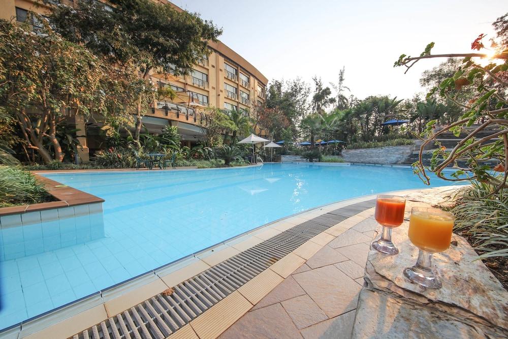 KIGALI SERENA HOTEL 921905 — 8