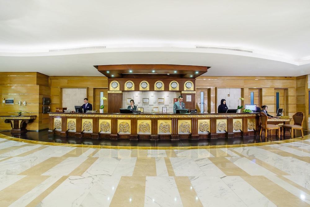 Grand Excelsior Hotel Bur Dubai — 4
