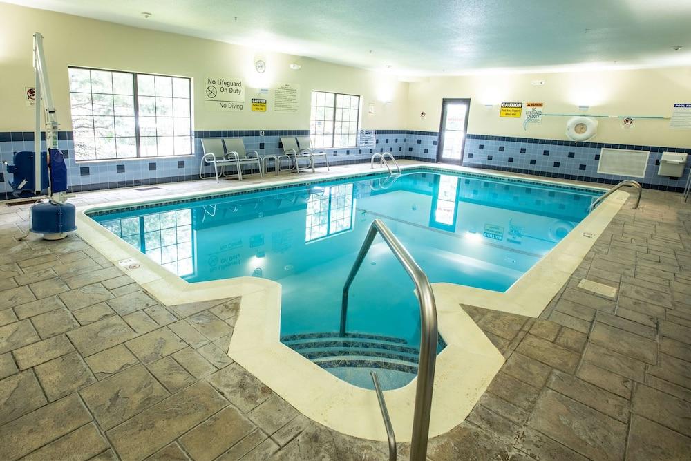 Hampton Inn Hadley-Amherst Area — 10