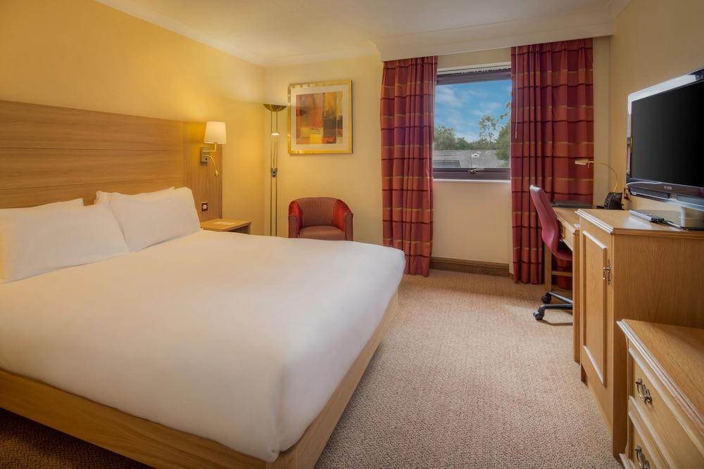 Delta Hotels Warwick — 8