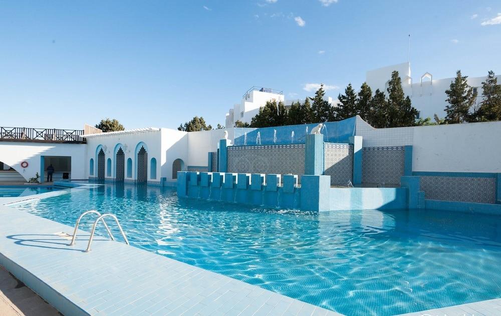 ORIENT PALACE HOTEL 891555 — 2
