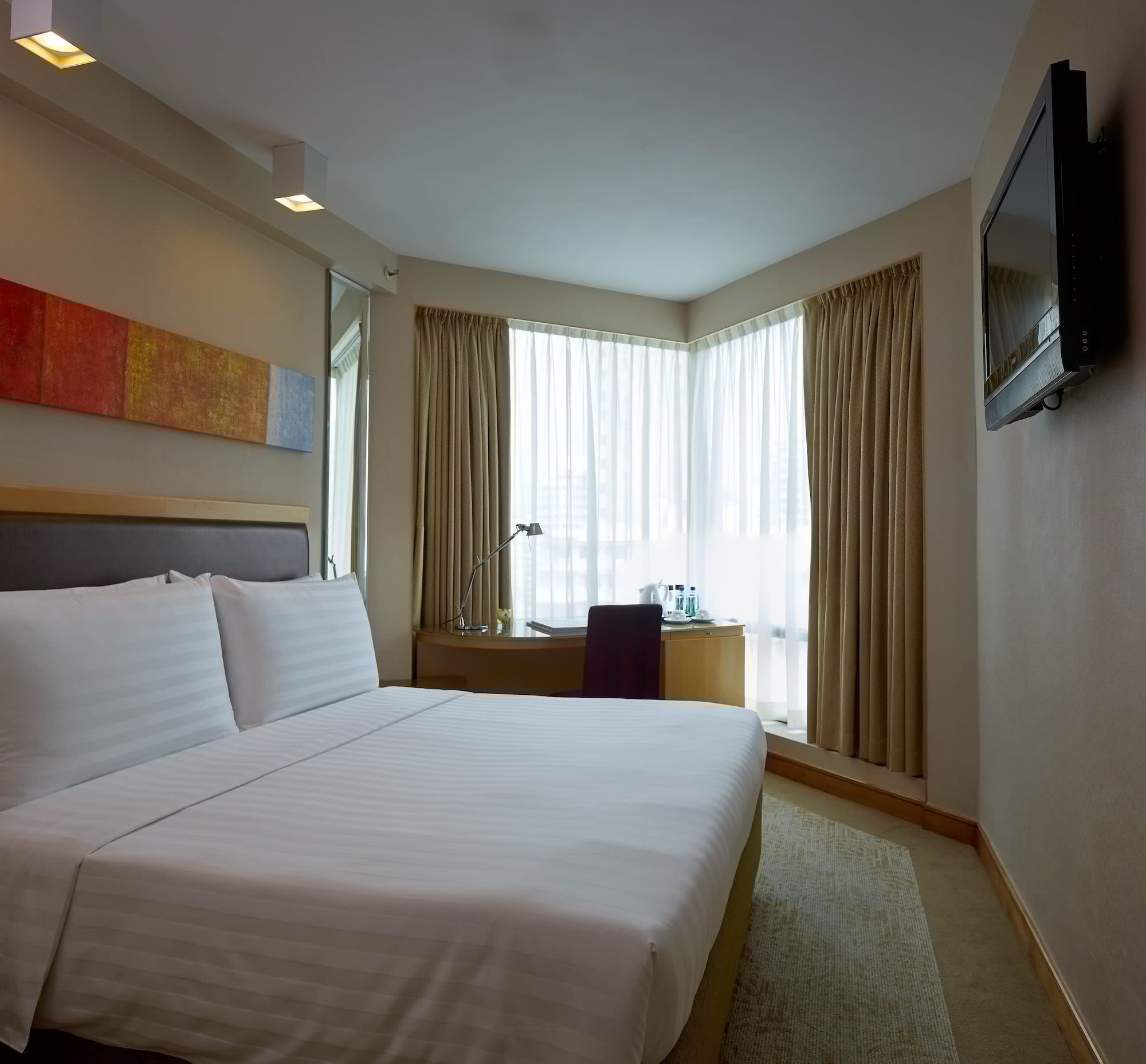 Stanford Hotel 78744 — 9