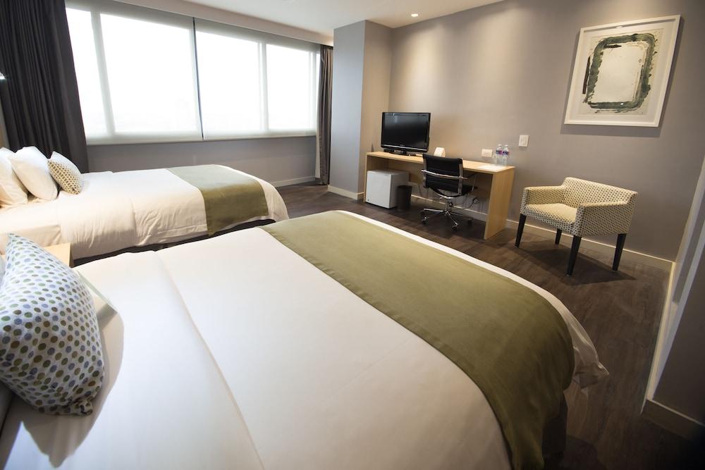 UNIPARK HOTEL — 10