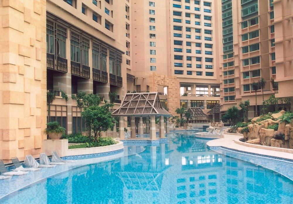 Rambler Garden Hotel 78724