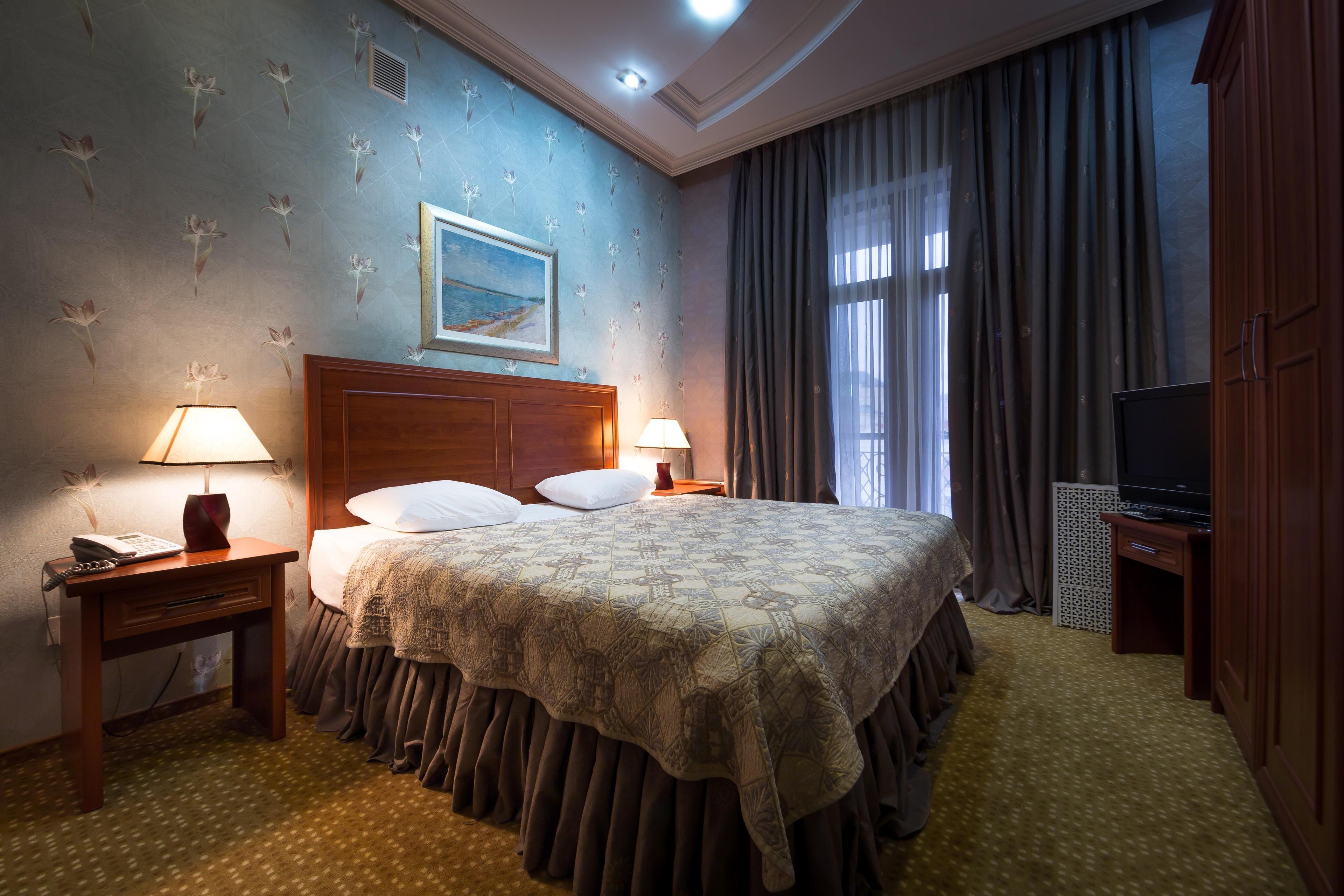 Premier Hotel — 9