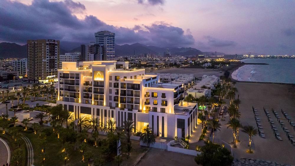 Palace Beach Resort Fujairah — 6