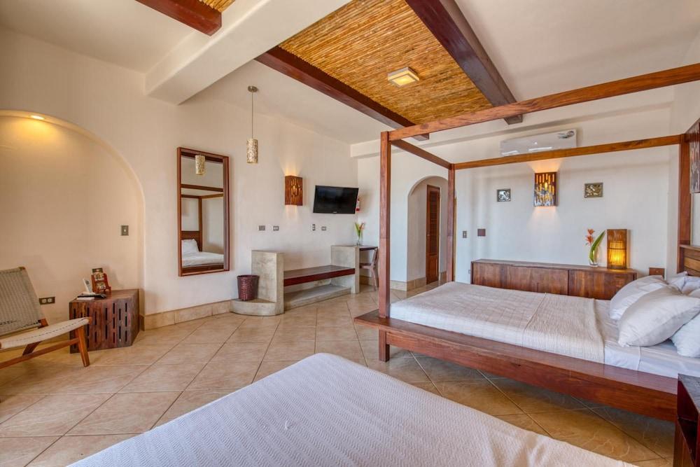 Hotel Alcazar 1182108 — 4