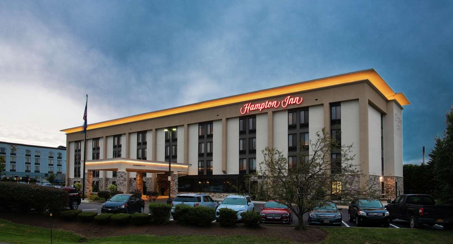 Hampton Inn Erie South — 6