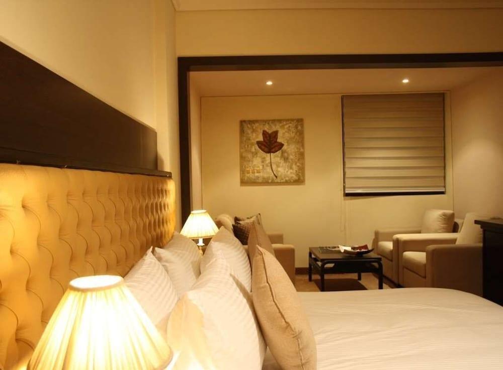 Grand Hotel Beirut — 8