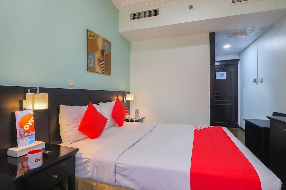 Eureka Hotel — 7