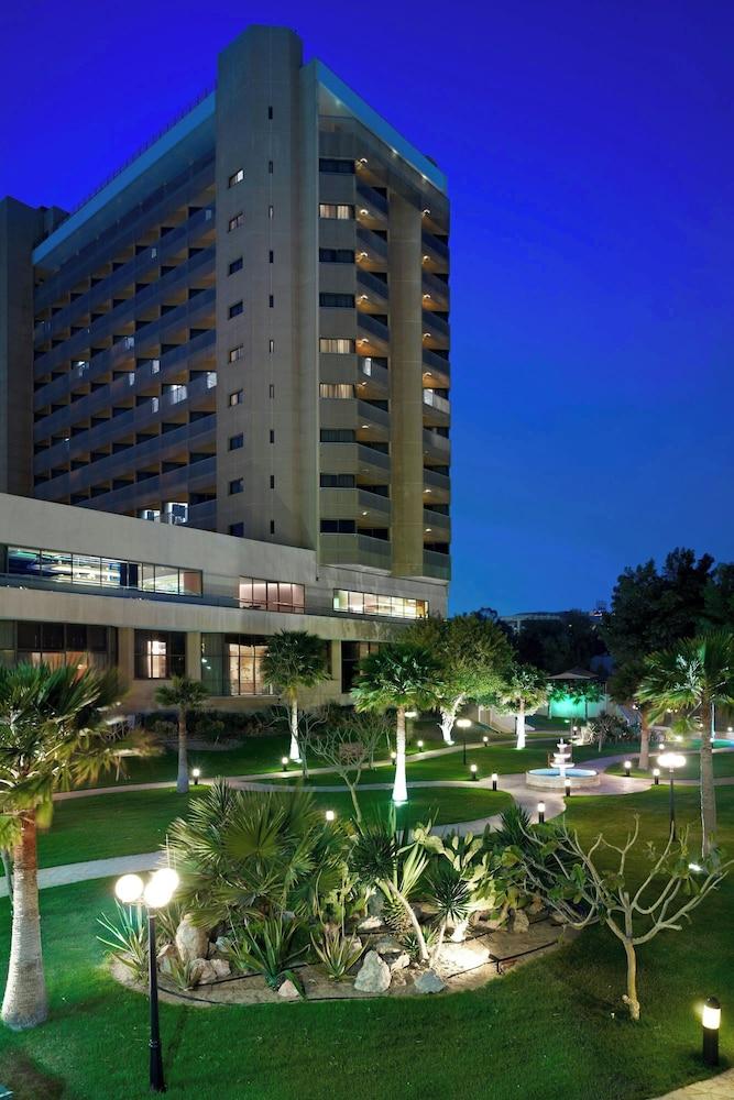 Le Meridien — 2