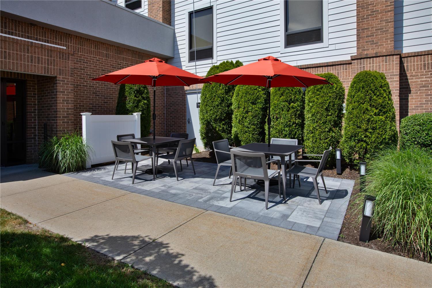 Hampton Inn Coventry - Warwick Area — 4