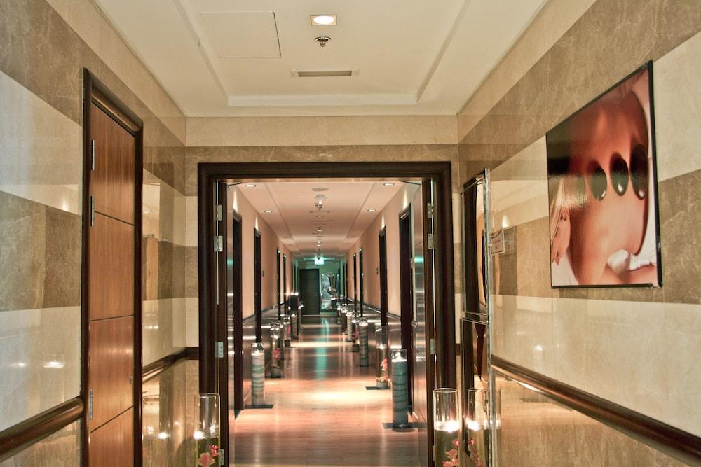 Ramee Rose Hotel — 8