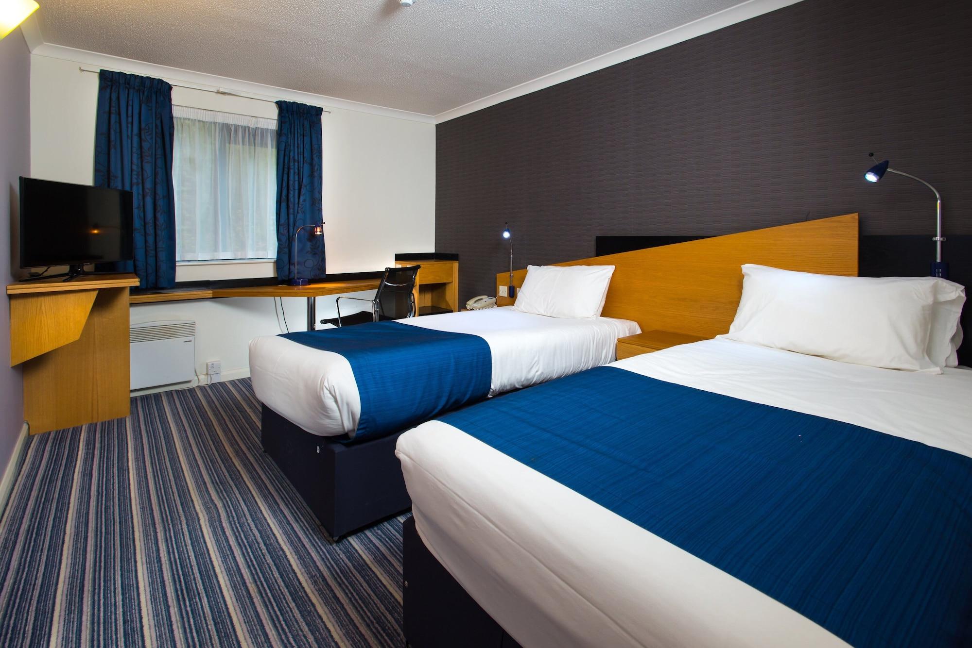 EXPRESS BY HOLIDAY INN INVERNESS — 10
