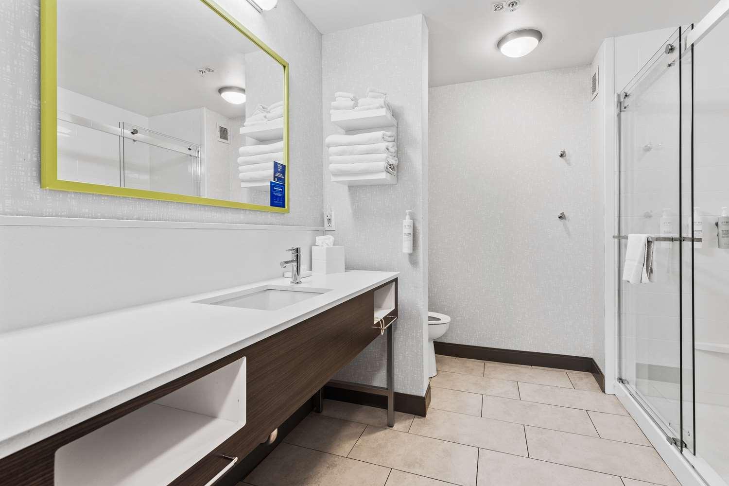 Hampton Inn & Suites Colorado Springs-Air Force Academy-I-25 North — 2