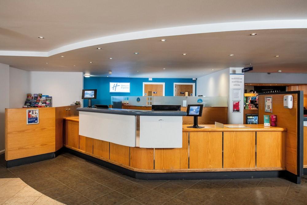 EXPRESS BY HOLIDAY INN INVERNESS — 4