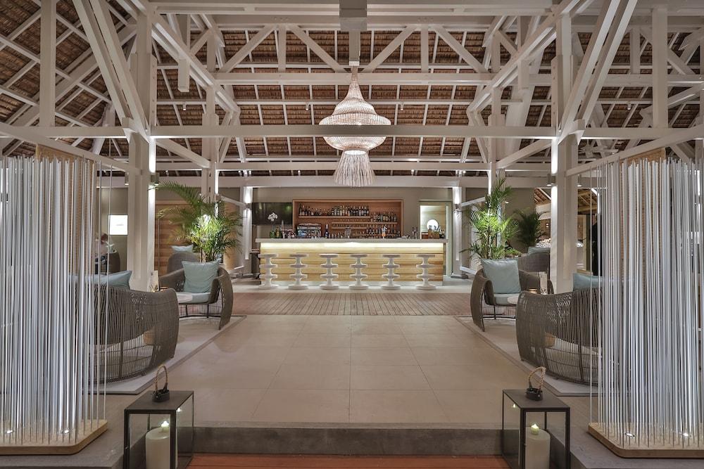 The Bay Club at Anahita — 2