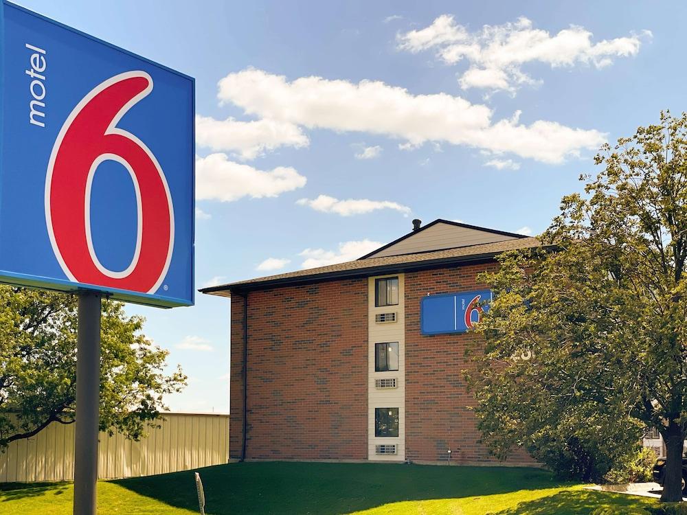 Motel6 Elk Grove Village, IL - O'Hare — 6