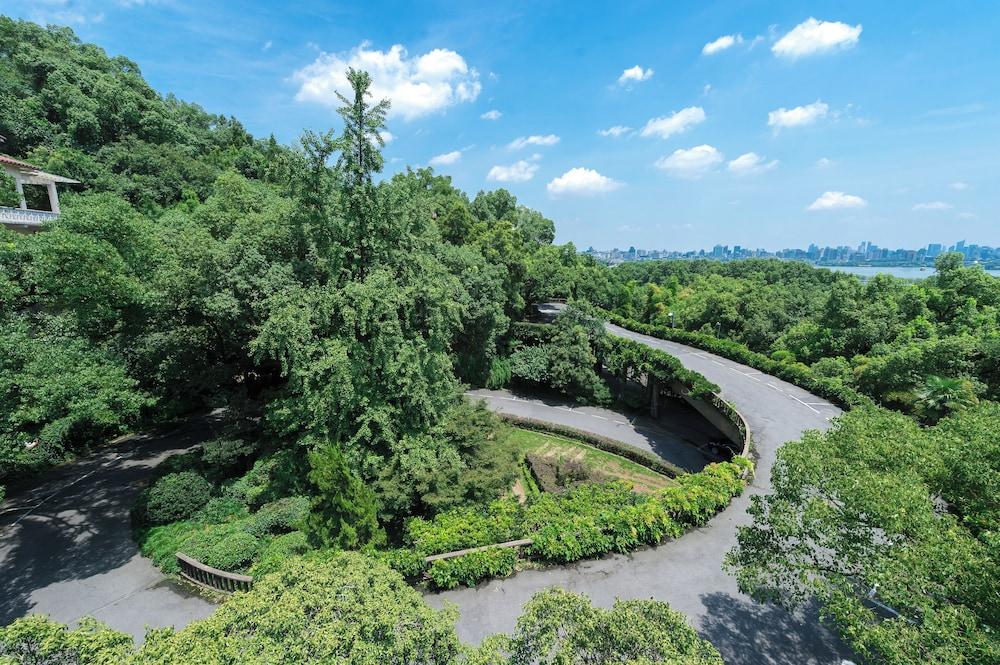 Shangri-La Hangzhou 3874 — 5