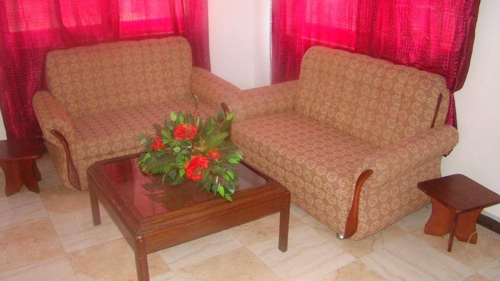 Grand View Hotel 1146188 — 2