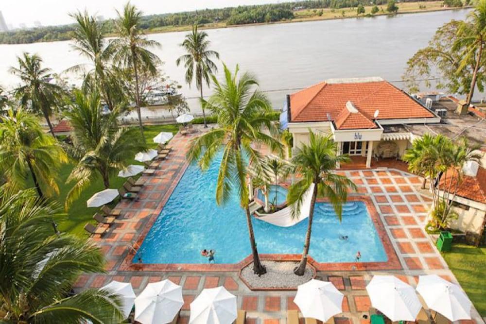 Riverside Serviced Apartments — 10