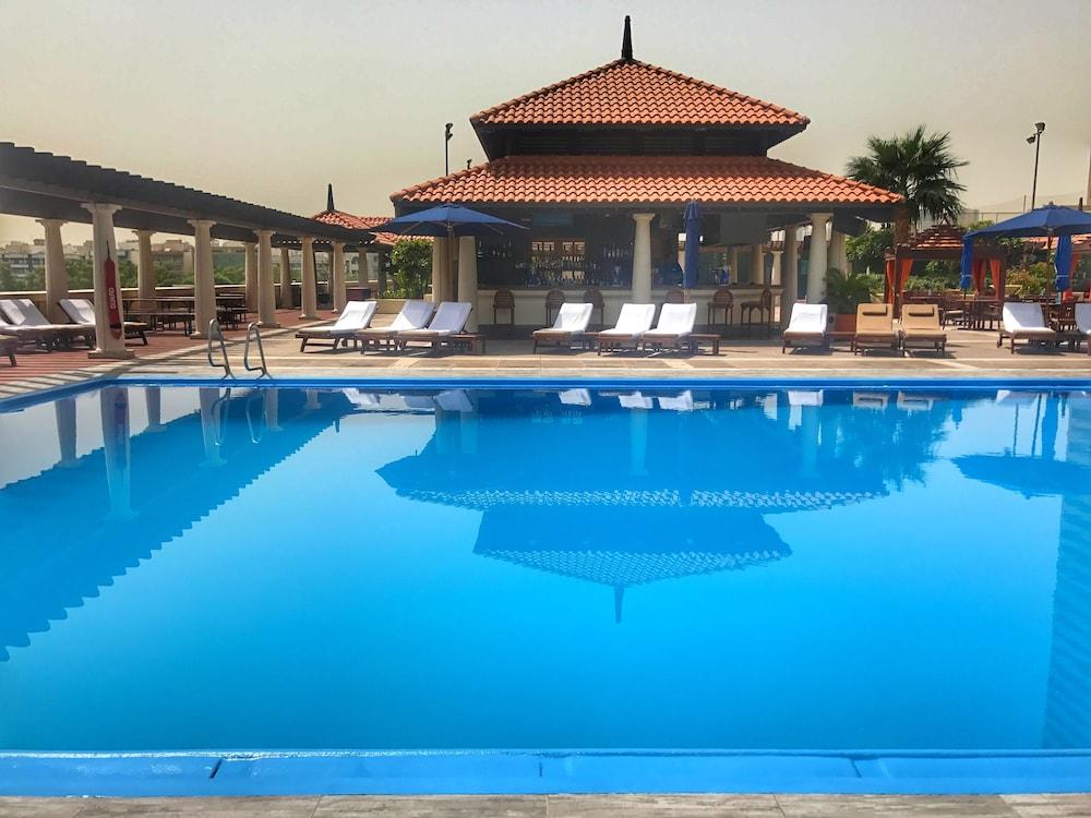 Hyatt Regency Galleria Residence Dubai — 2