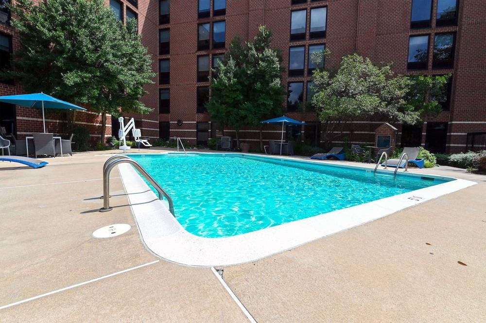 Hampton Inn Richmond West — 7