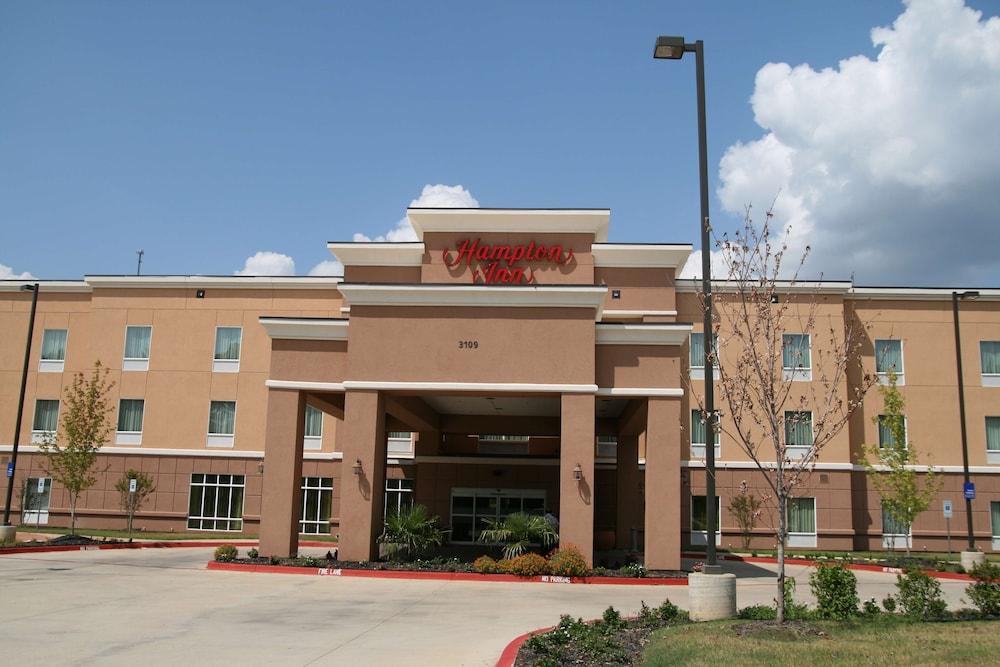 Hawthorn Extended Stay by Wyndham Kilgore — 1