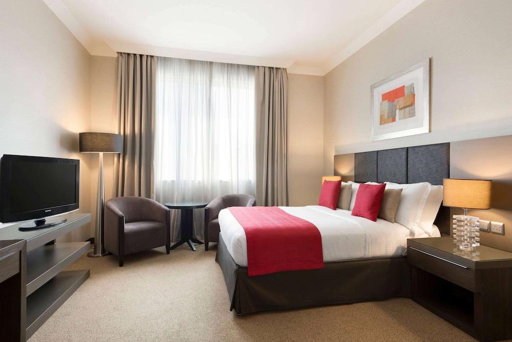 Ramada by Wyndham Abu Dhabi Downtown — 8