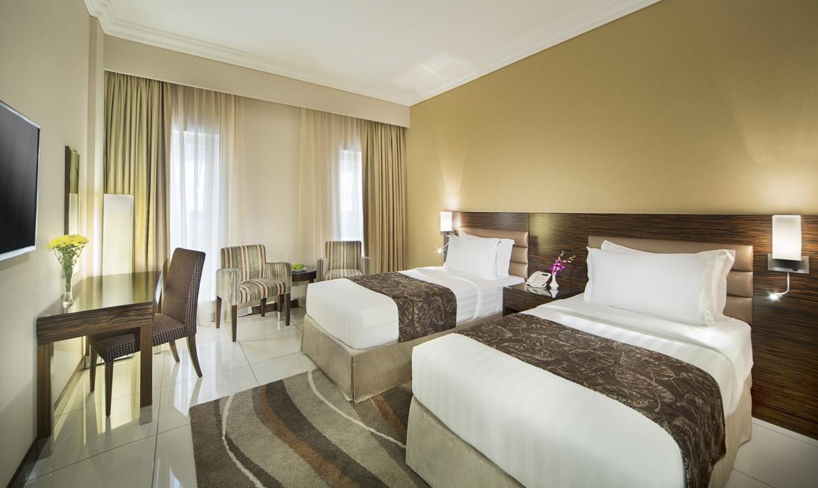 Gateway Hotel — 10