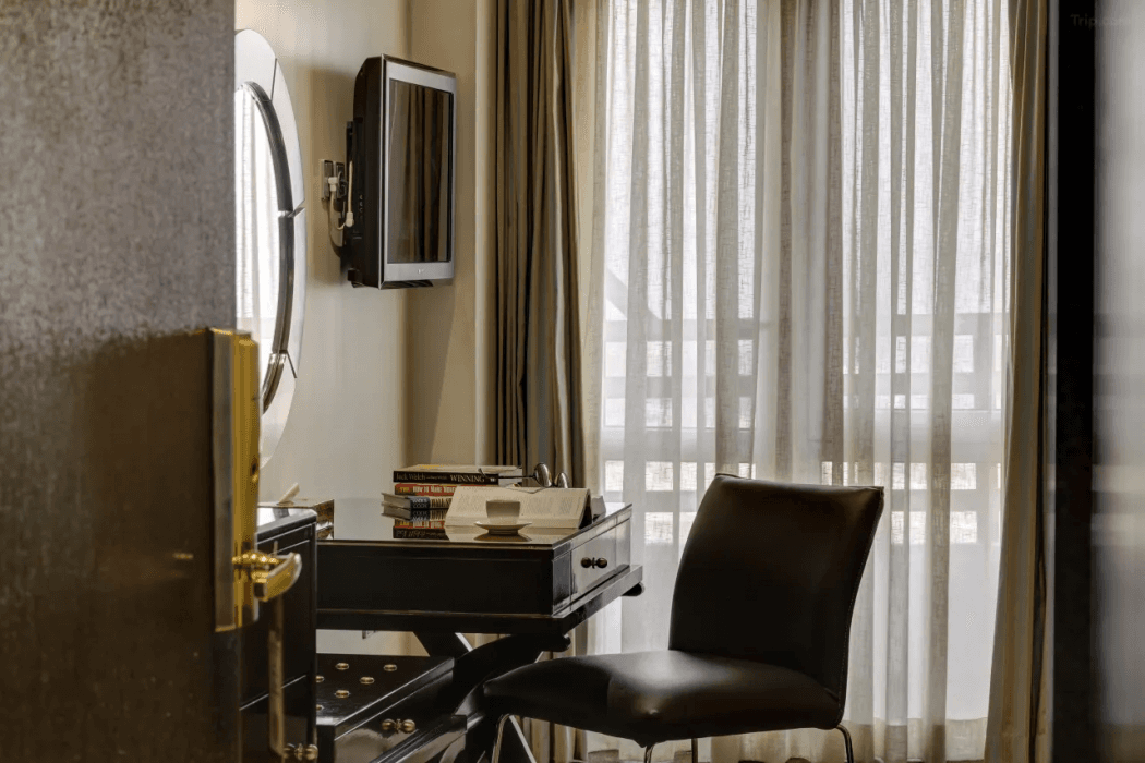 Tehran Grand Hotel — 6